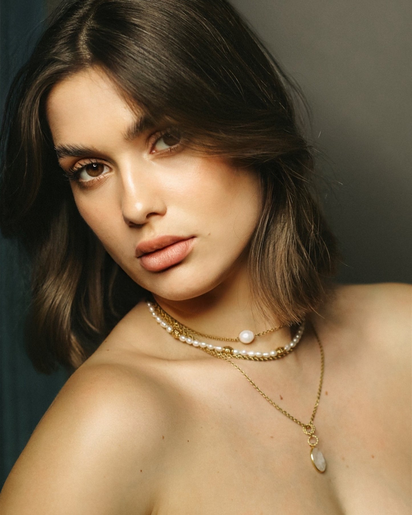 Collier Snora